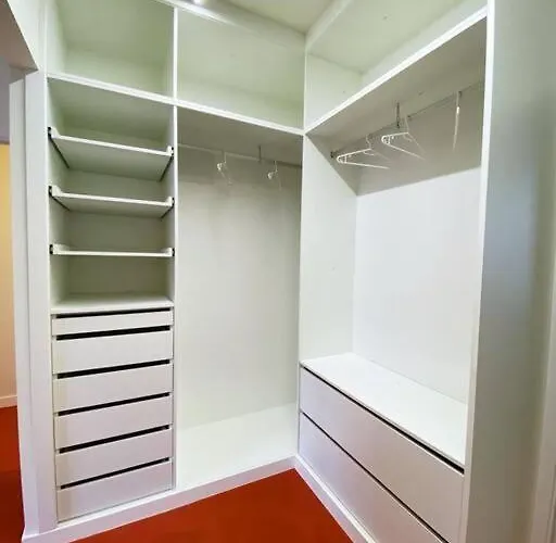 Piso Centrico Con Terraza Amplia Y Garaje 比戈