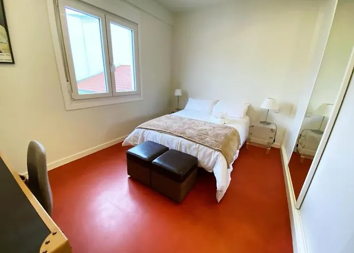 Piso Centrico Con Terraza Amplia Y Garaje 公寓