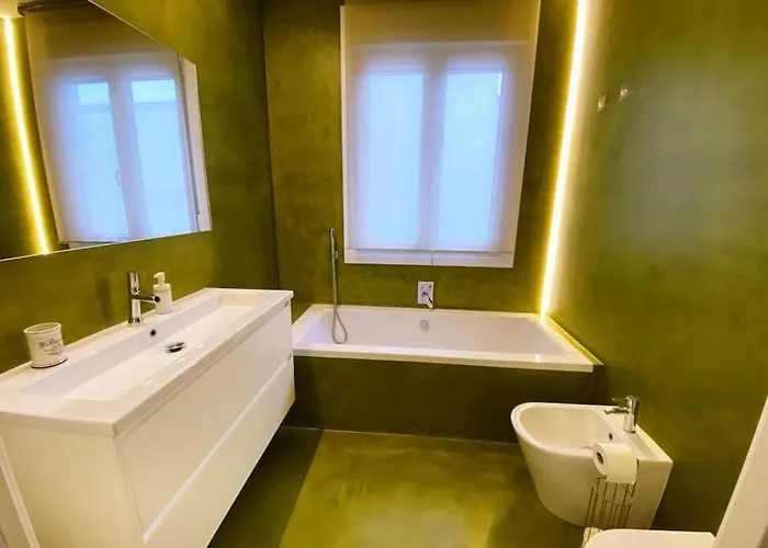 Piso Centrico Con Terraza Amplia Y Garaje 公寓 *